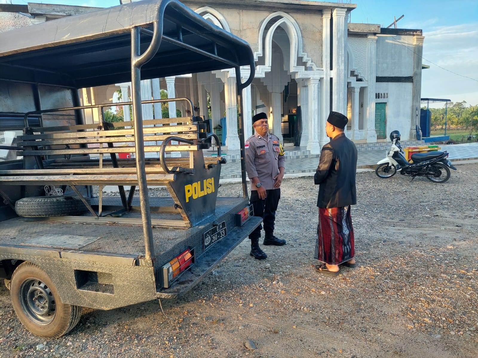 Polsek Langsa Timur Monitoring dan Pengamanan Shalat Idul Adha 1447 H Berlangsung Kondusif di Wilayah Hukum Langsa Timur