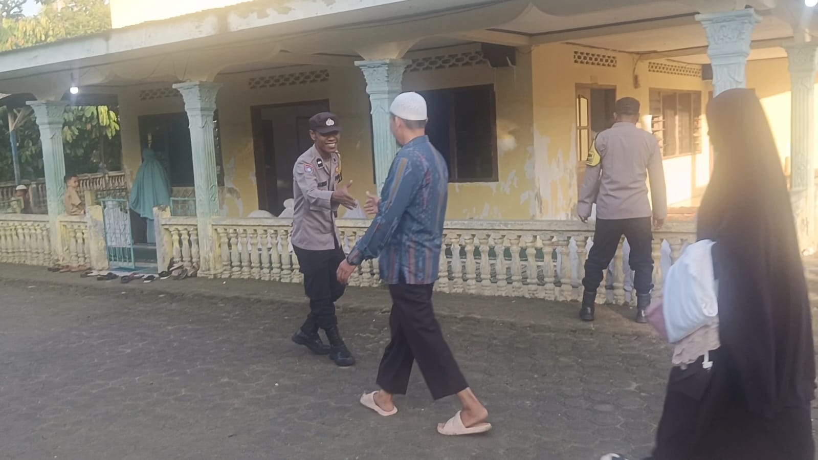 Polsek Rantau Selamat Perketat Pengamanan Shalat Idul Adha 1447 H di Sejumlah Gampong
