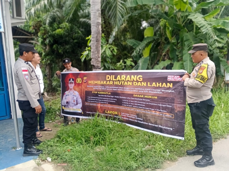 Polsek Rantau Selamat Tingkatkan Patroli Karhutla untuk Antisipasi Kebakaran Hutan dan Lahan