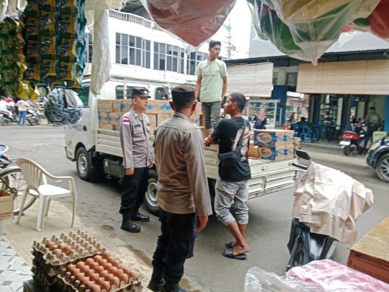 Patroli Antipremanisme Polsek Langsa Tingkatkan Pengawasan Kamtibmas di Pusat Aktivitas Warga
