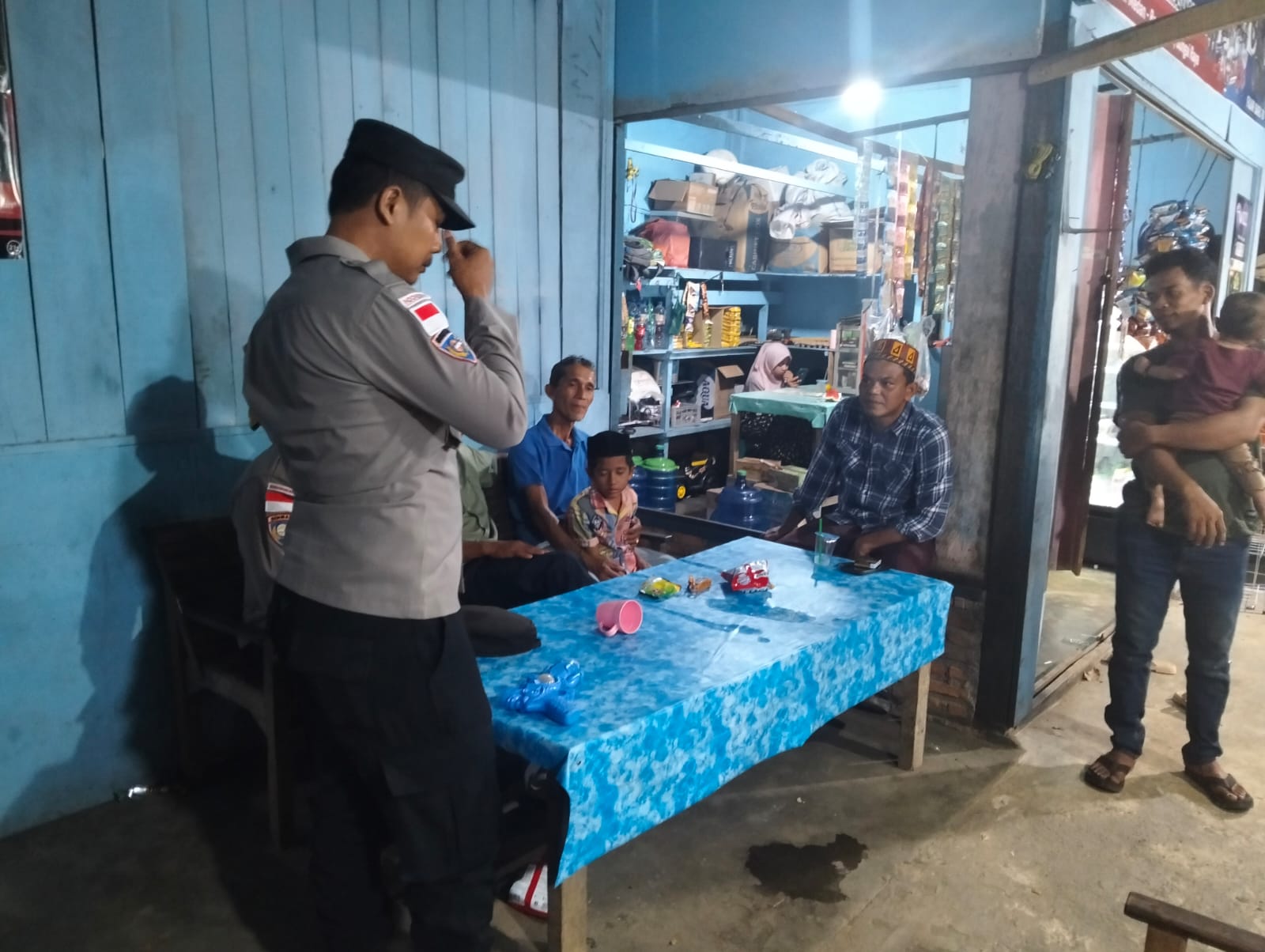 Patroli Malam Polsek Sungai Raya Ciptakan Rasa Aman di Tengah Aktivitas Masyarakat