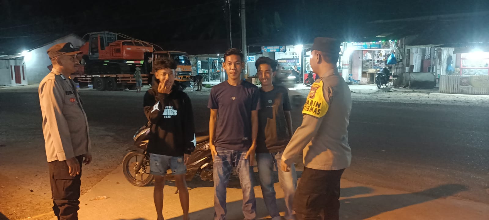 Patroli Malam Polsek Langsa Barat Perkuat Pengawasan Kamtibmas di Wilayah Pemukiman