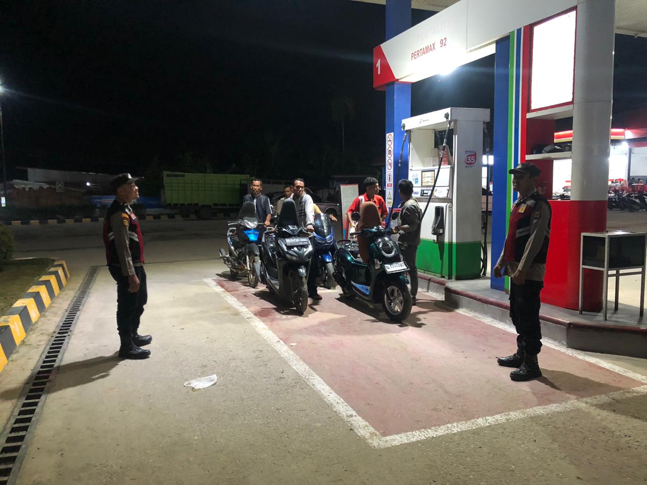 Polsek Rantau Selamat Gencarkan Patroli Dialogis untuk Cegah Gangguan Kamtibmas Malam Hari
