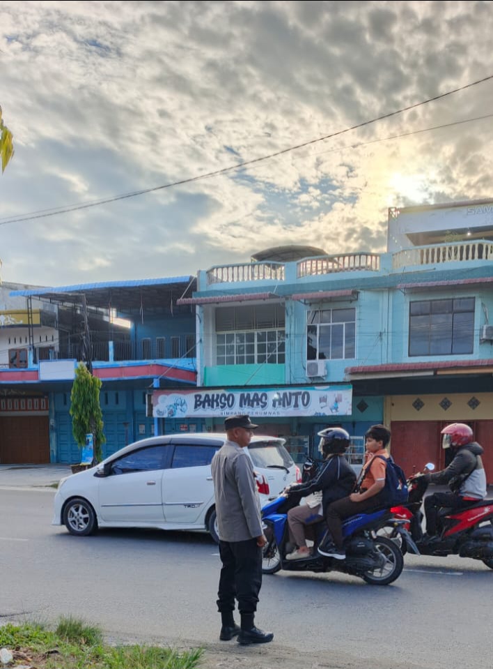 Polsek Langsa Barat Intensifkan Protap 01 untuk Dukung Kelancaran Aktivitas Masyarakat Pagi Hari
