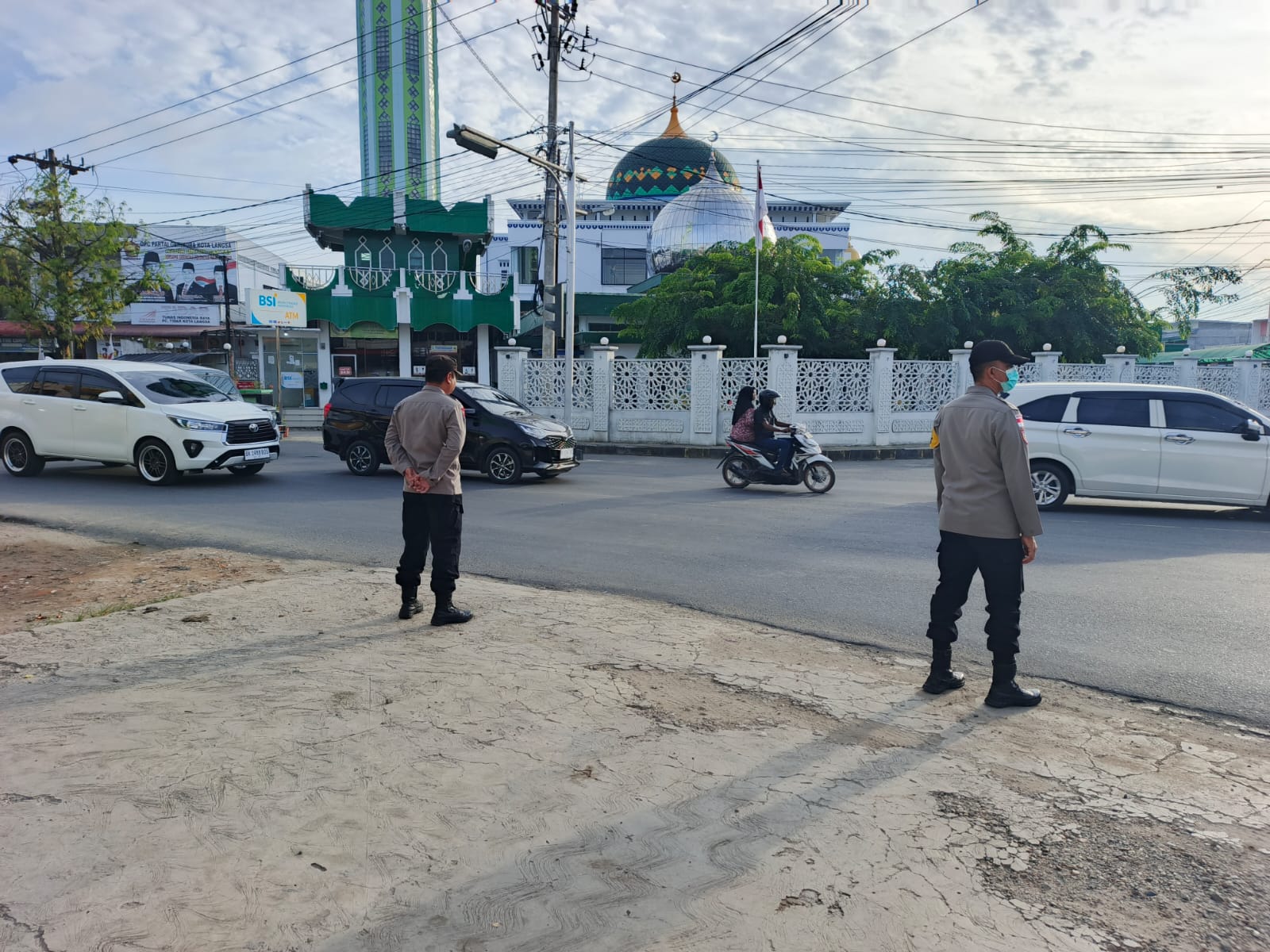 Polsek Langsa Tingkatkan Pelayanan Pagi Melalui Protap 01 di Sejumlah Titik Strategis