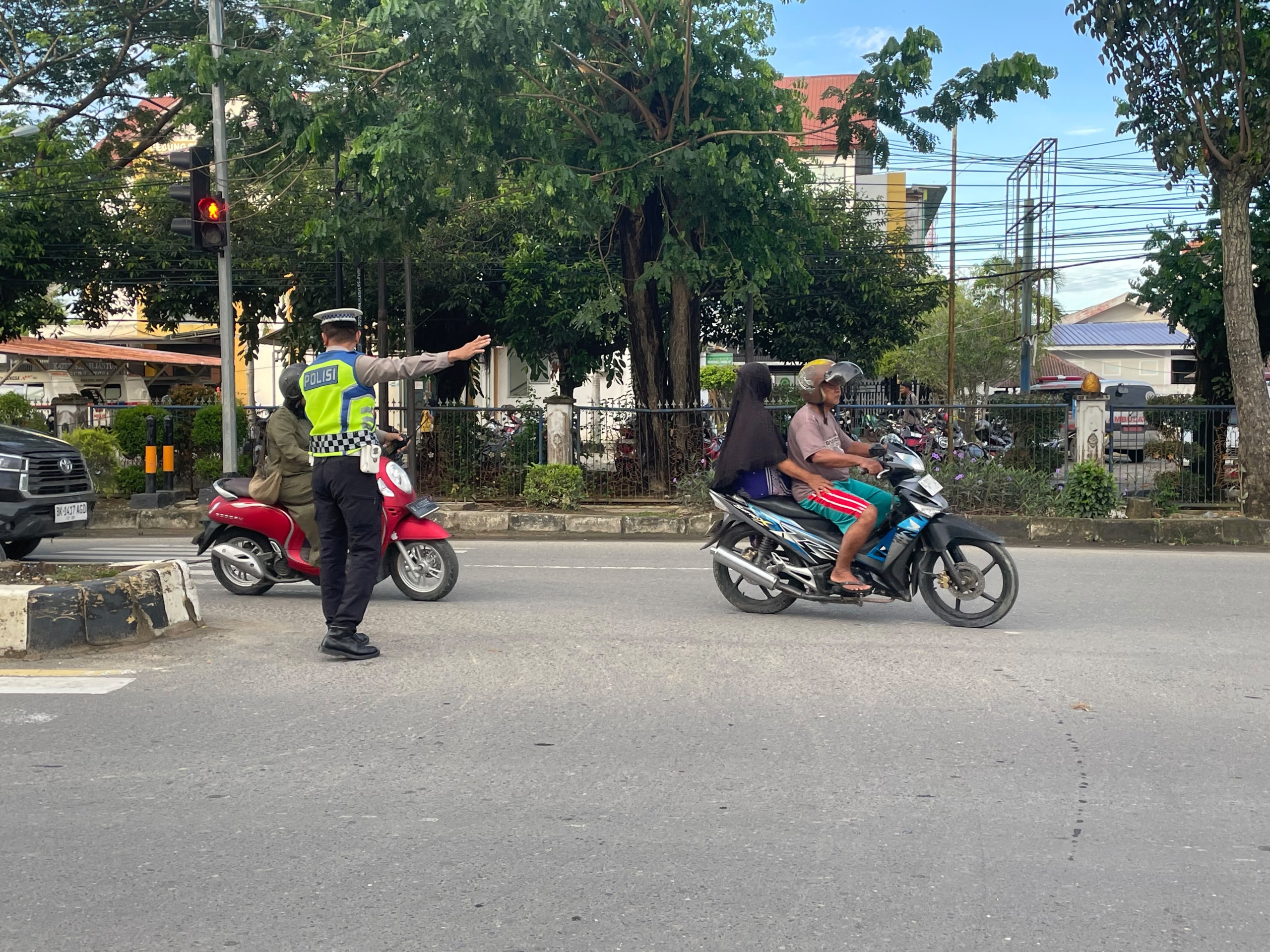 Satlantas Polres Langsa Perkuat Pelayanan Pagi Melalui Strong Point di Sejumlah Titik Keramaian