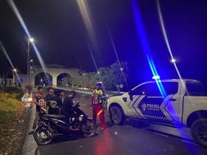 Satlantas Polres Langsa Gencarkan Patroli Blue Light Cegah Balap Liar pada Malam Hari