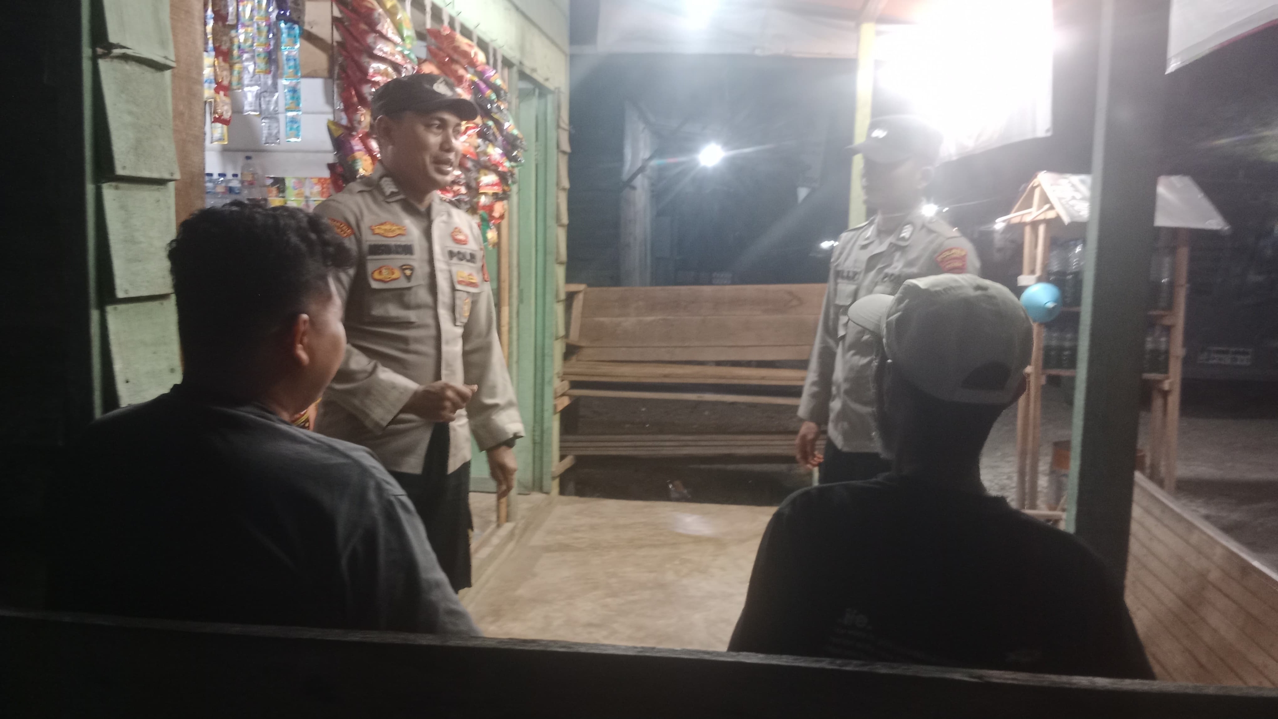 Patroli Malam Polsek Birem Bayeun Tingkatkan Pengawasan untuk Cegah Gangguan Kamtibmas