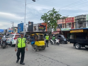 Satlantas Polres Langsa Tertibkan Antrean Solar di SPBU Harapan Demi Kelancaran Arus Lalu Lintas