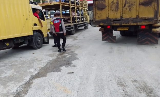 Patroli Dialogis Polsek Rantau Selamat Perkuat Keamanan di Pusat Aktivitas Masyarakat
