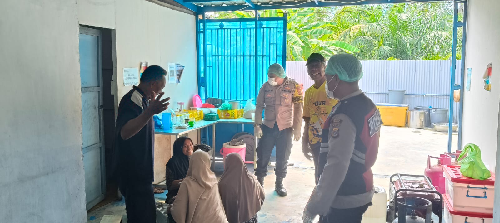 Polsek Rantau Selamat Awasi Operasional Dapur MBG untuk Jamin Kualitas dan Keamanan Pangan