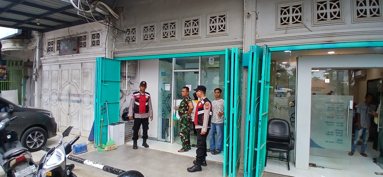 Patroli Dialogis Polsek Manyak Payed Jaga Stabilitas Kamtibmas di Kawasan Permukiman dan Objek Vital