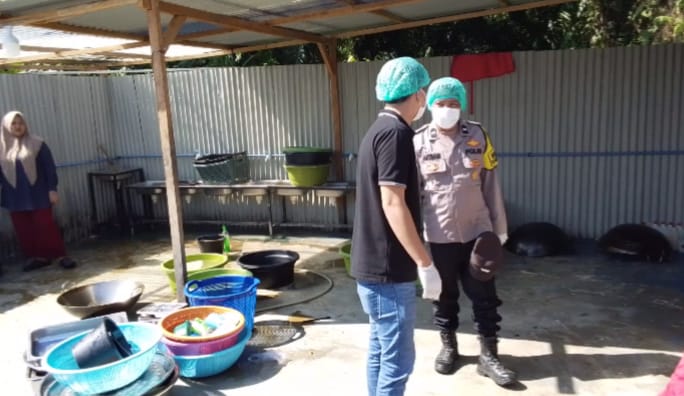 Polsek Rantau Selamat Lakukan Pengawasan Dapur MBG untuk Menjamin Kualitas dan Keamanan Panga