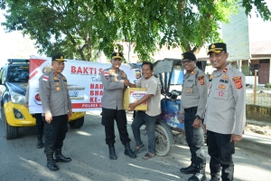 Polres Langsa Salurkan 100 Paket Sembako untuk Warga Kurang Mampu, Wujud Nyata Pengabdian Polri di Hari Bhayangkara ke-80