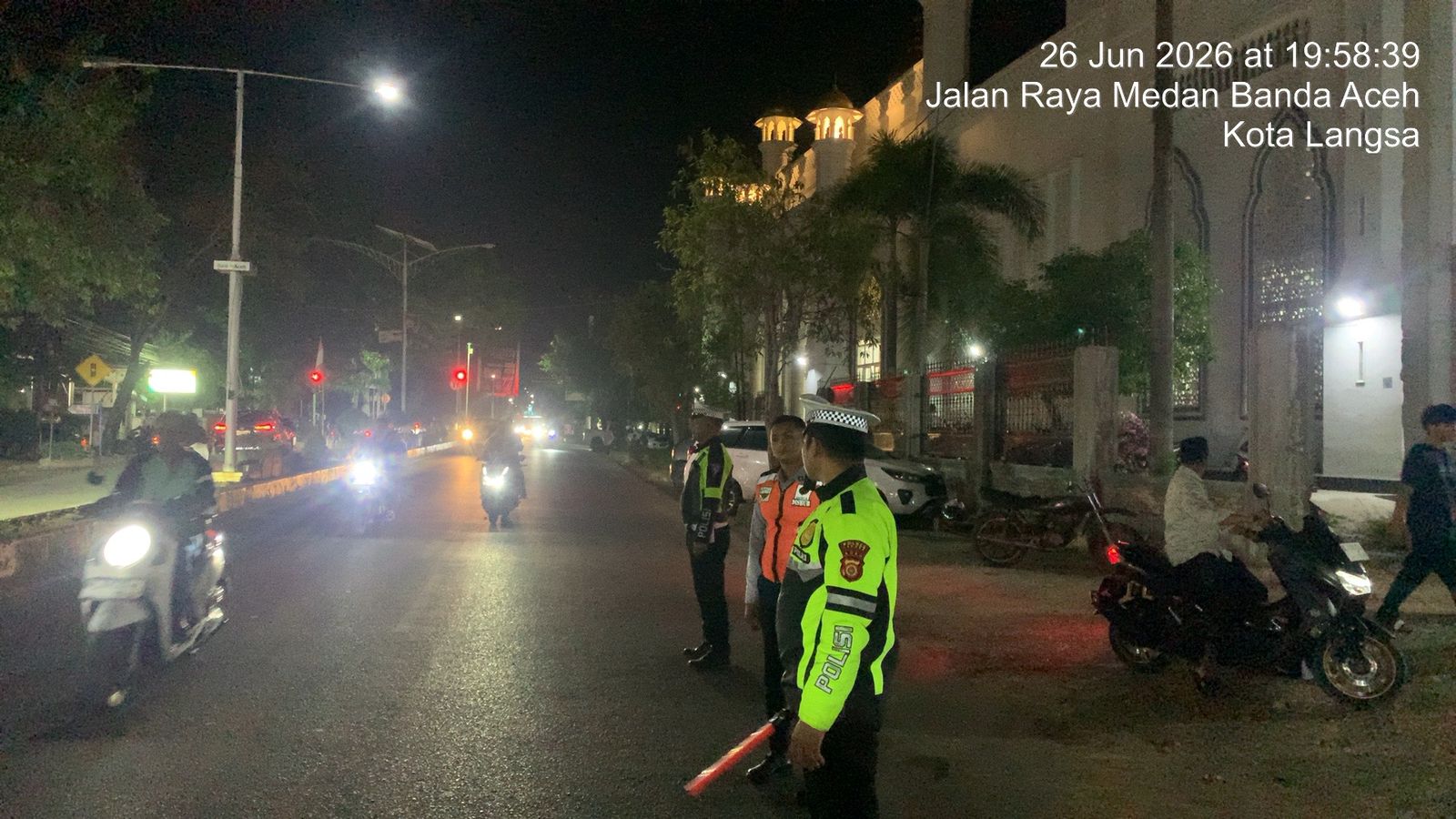 Satlantas Polres Langsa Amankan Arus Lalu Lintas pada Pembukaan Festival Santri Meuseraya ke-2