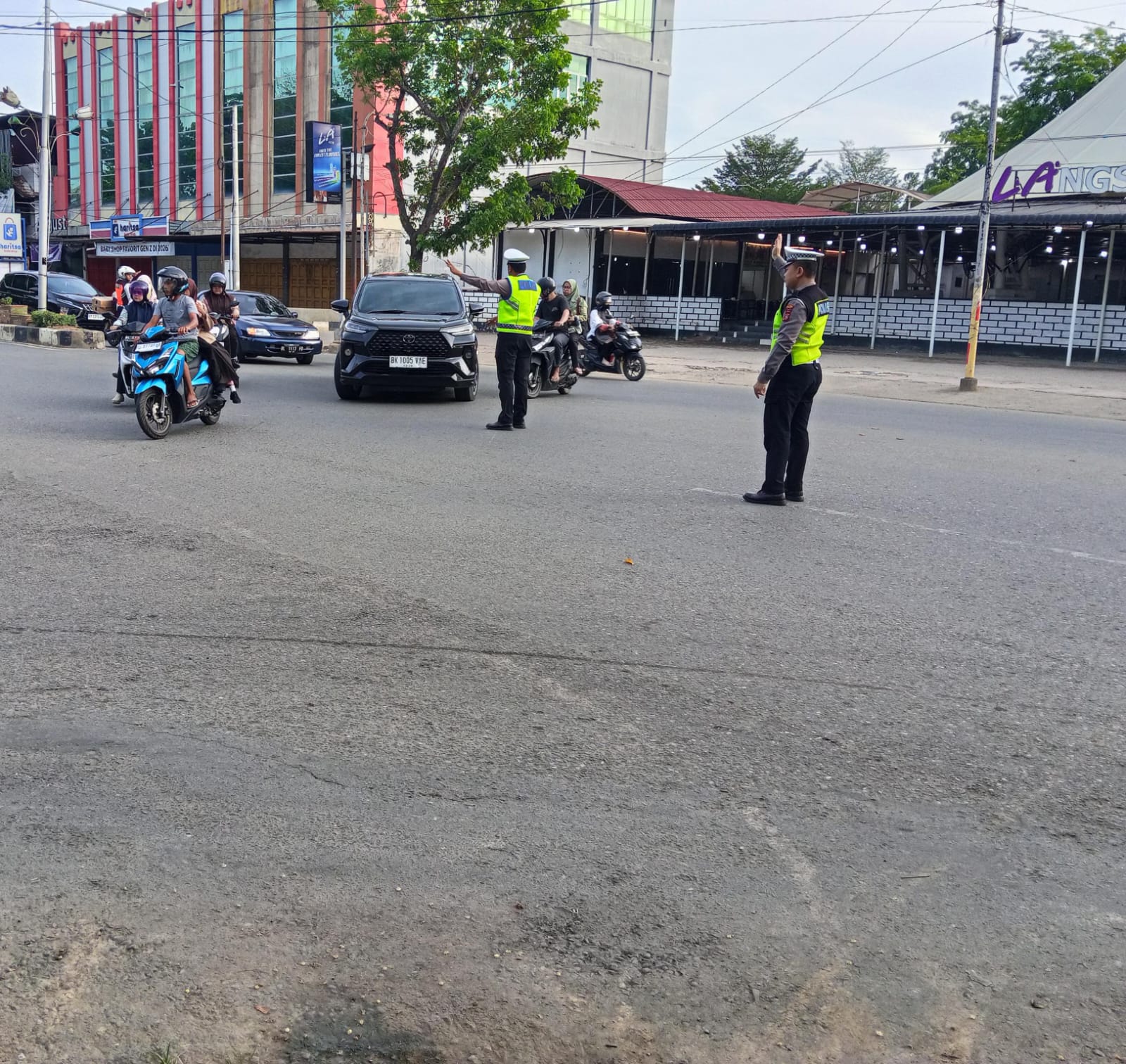 Satlantas Polres Langsa Optimalkan Strong Point Pagi Demi Kelancaran Arus Lalu Lintas
