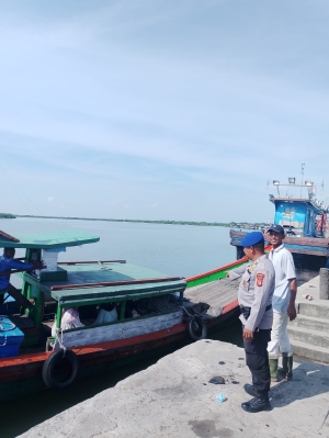 Sat Polairud Polres Langsa Perkuat Patroli Dialogis di TPI Kuala Langsa Demi Keselamatan Pelayaran