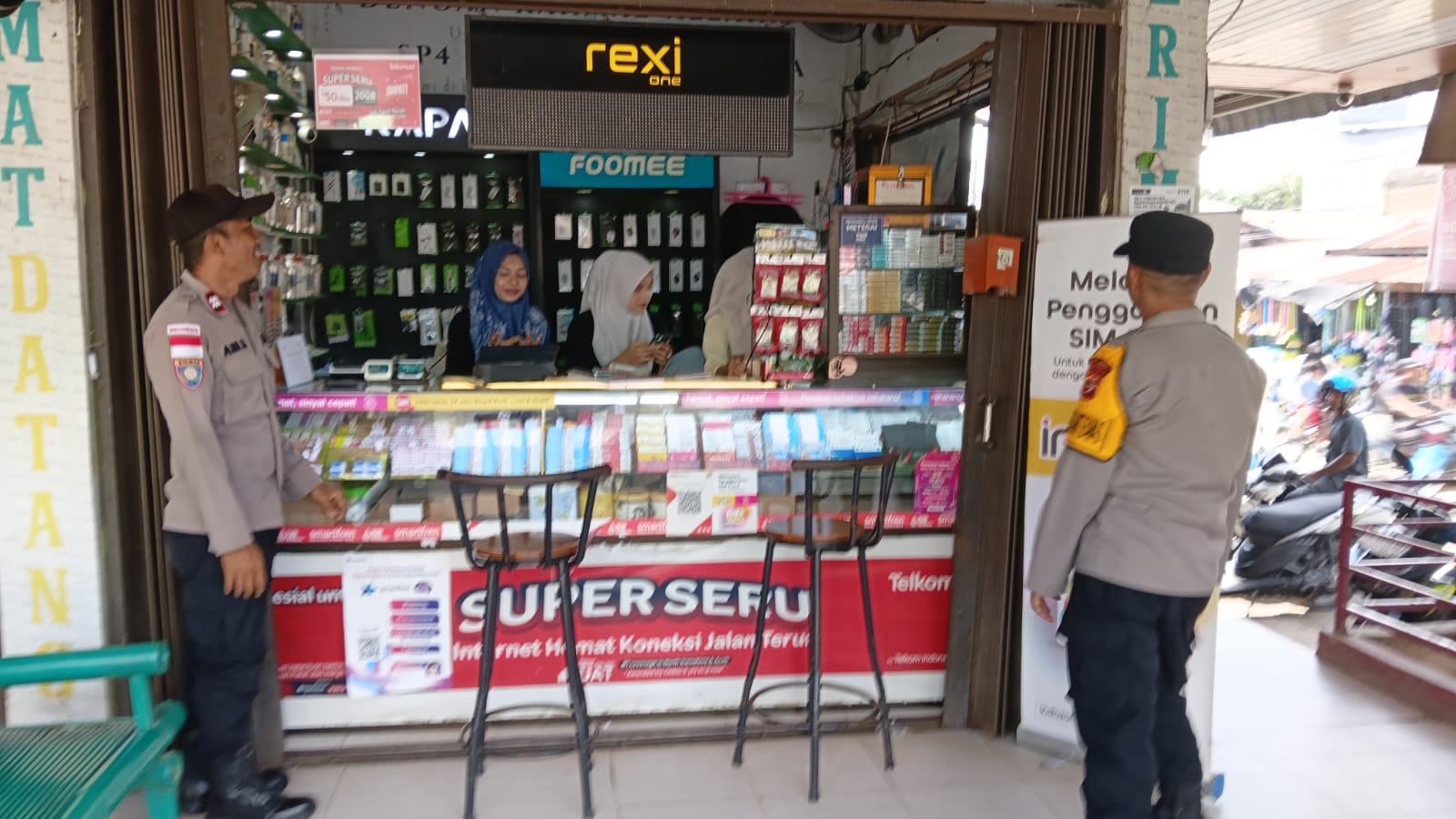 Patroli Harkamtibmas Polsek Sungai Raya Perkuat Keamanan di Tengah Aktivitas Masyarakat