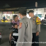 Patroli malam Polsek Sungai Raya jaga kondusivitas wilayah dan pantau aktivitas masyarakat