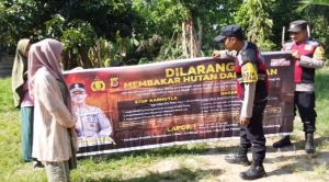 PATROLI KARHUTLA POLSEK RANTAU SELAMAT CEGAH POTENSI KEBAKARAN HUTAN DAN LAHAN