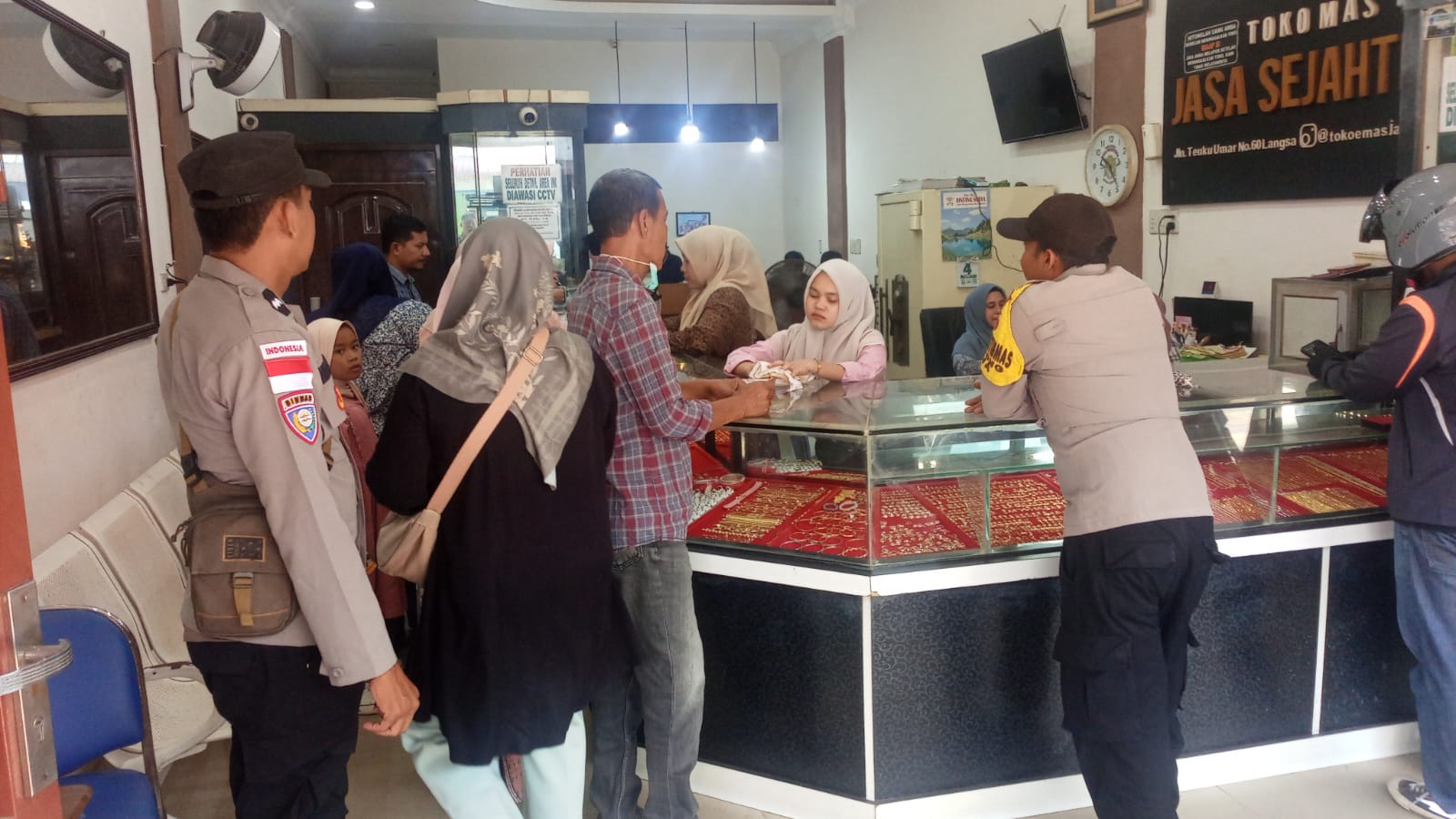 PATROLI ANTIPREMANISME GUNA MENJAGA HARKAMTIBMAS TETAP KONDUSIF