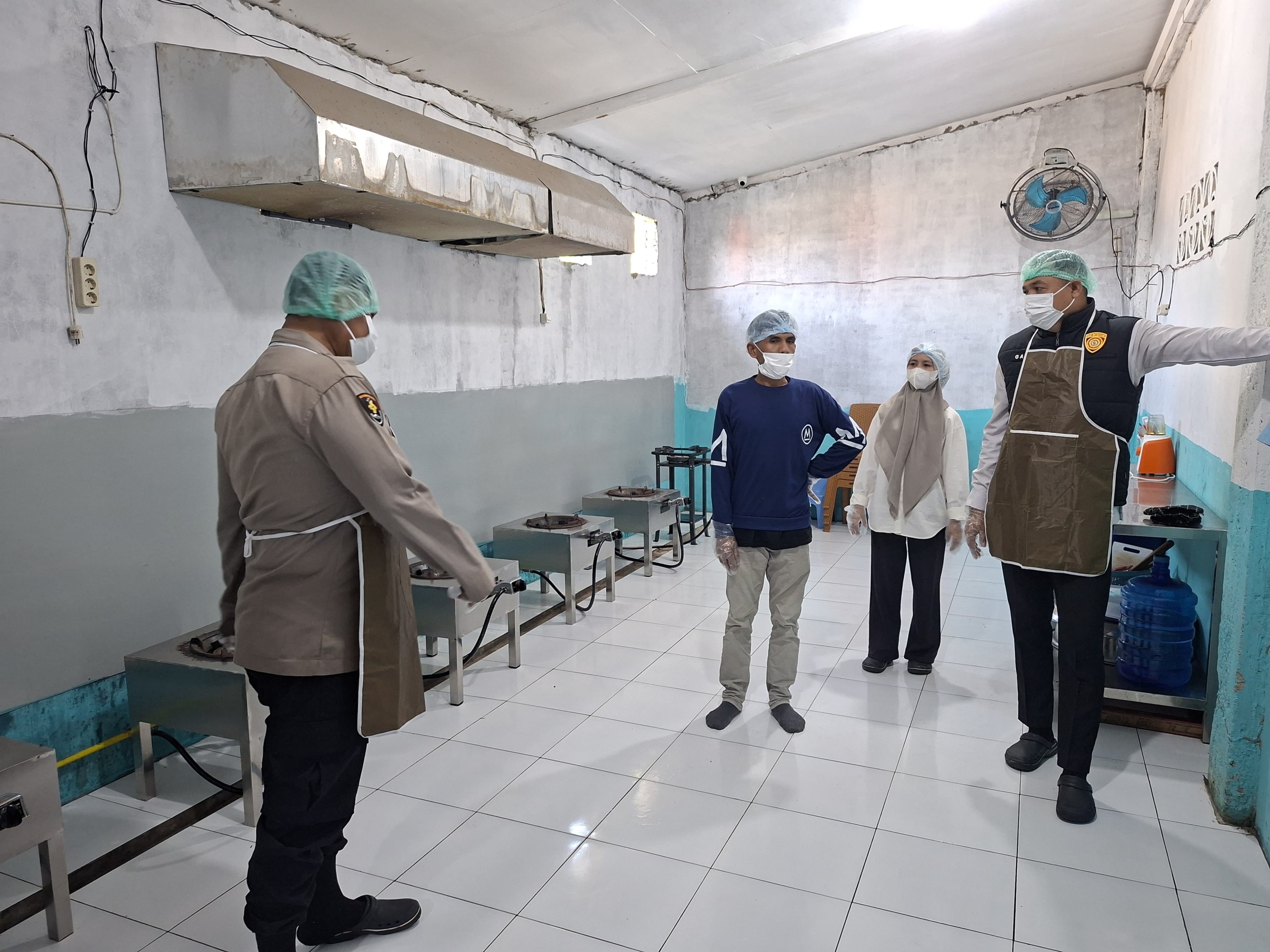Polsek Birem Bayeun Awasi Operasional Dapur MBG Demi Menjamin Kualitas Pelayanan Gizi