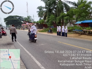 Polsek Sungai Raya Laksanakan Protap 01 untuk Wujudkan Kamseltibcarlantas di Kawasan Sekolah