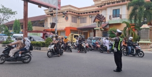 Satlantas Polres Langsa Optimalkan Strong Point Pagi untuk Wujudkan Kelancaran Arus Lalu Lintas