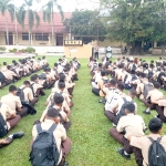 Sat Binmas Polres Langsa Edukasi Siswa SMKN 2 Langsa Melalui Program Polisi Saweu Sikula