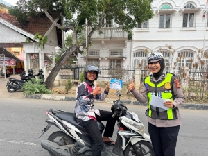 Satlantas Polres Langsa Edukasi Pengguna Jalan Melalui Sosialisasi Tertib Berlalu Lintas
