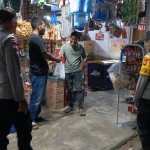 Patroli Malam Polsek Sungai Raya Wujudkan Situasi Kamtibmas Aman dan Kondusif.          
