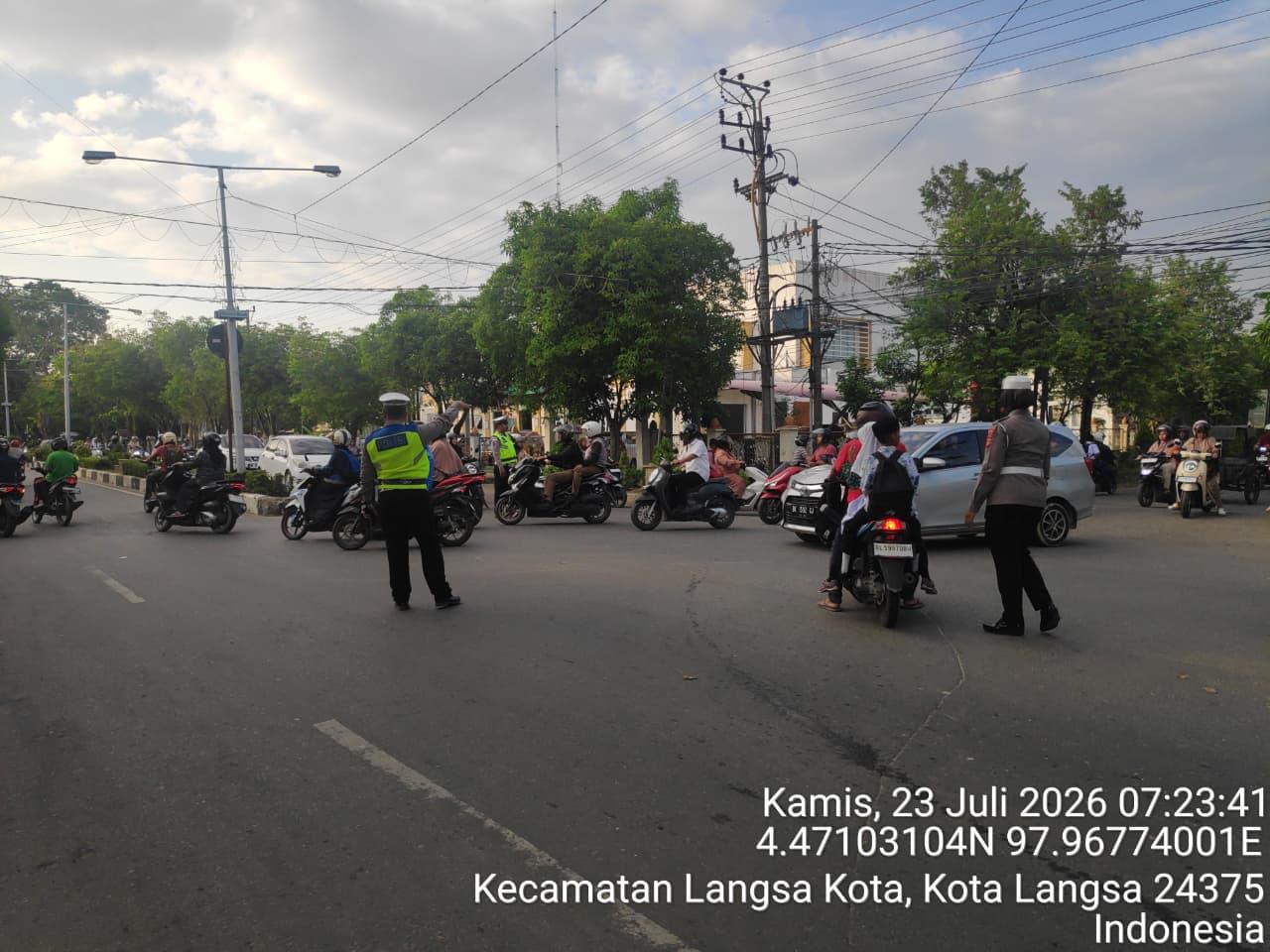 Satlantas Polres Langsa Optimalkan Strong Point Pagi Demi Kelancaran Arus Lalu Lintas