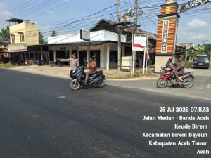 Polsek Birem Bayeun Perkuat Pelayanan Pagi Melalui Protap 01 di Kawasan Sekolah dan Simpang Keude