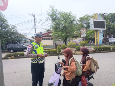 Satlantas Polres Langsa Gencarkan Edukasi Keselamatan Berlalu Lintas kepada Pengguna Jalan