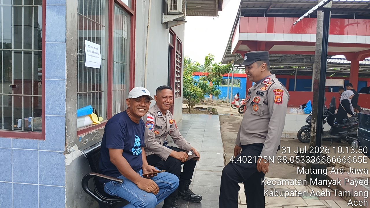 Polsek Manyak Payed Intensifkan Patroli Harkamtibmas untuk Menjaga Aktivitas Masyarakat Tetap Kondusif