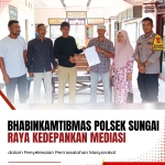 Bhabinkamtibmas Polsek Sungai Raya Kedepankan Mediasi Dalam Penyelesaian Permasalahan Masyarakat