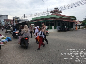 Polsek Langsa Tingkatkan Pelayanan Pagi Melalui Giat Protap 01