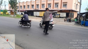Polsek Langsa Barat Tingkatkan Pelayanan Masyarakat Melalui Protap 01 Di Sejumlah Titik Jalan