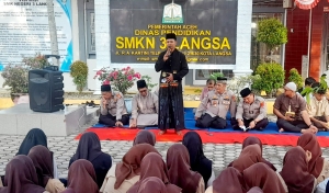 Polisi Saweu Sikula Satbinmas Polres Langsa Bangun Karakter Pelajar Melalui Yasinan Bersama