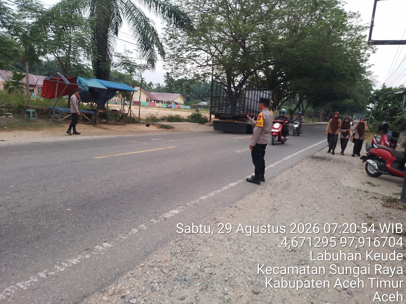 Polsek Sungai Raya Tingkatkan Pengaturan Lalu Lintas Di Kawasan Sekolah