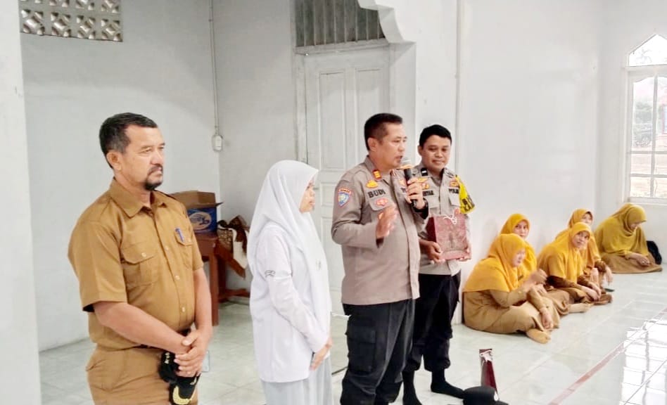 Polisi Saweu Sikula, Satbinmas Polres Langsa Edukasi Pelajar SMAN 4 tentang Kenakalan Remaja