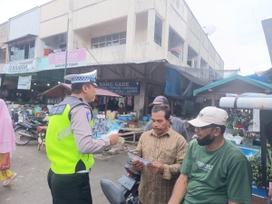 Sat Lantas Polres Langsa Edukasi Pengendara Becak Motor, Tekankan Keselamatan Berlalu Lintas