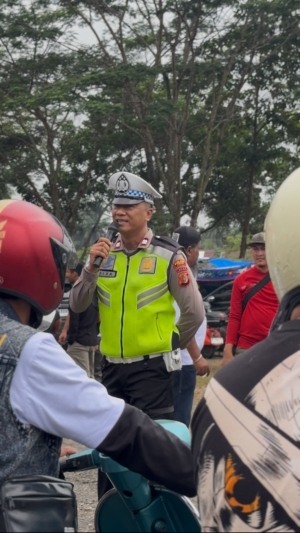 Satlantas Polres Langsa Edukasi Komunitas Scooter, Dorong Tertib Berlalu Lintas