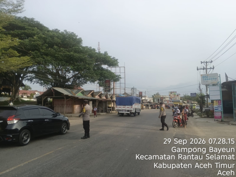 Polsek Rantau Selamat Perkuat Strong Point Pagi, Wujudkan Kamtibcarlantas Di Jalan Medan-Banda Aceh