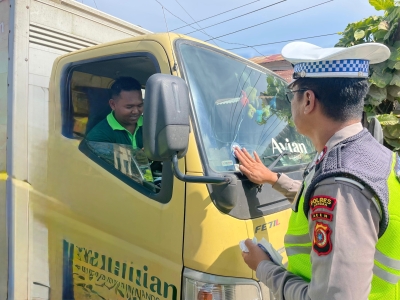 Satlantas Polres Langsa Edukasi Pengemudi Angkutan Barang Cegah Kecelakaan Lalu Lintas