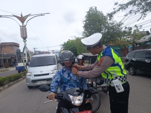 Satlantas Polres Langsa Gencarkan Edukasi Tertib Berlalu Lintas Di Jalur KTL