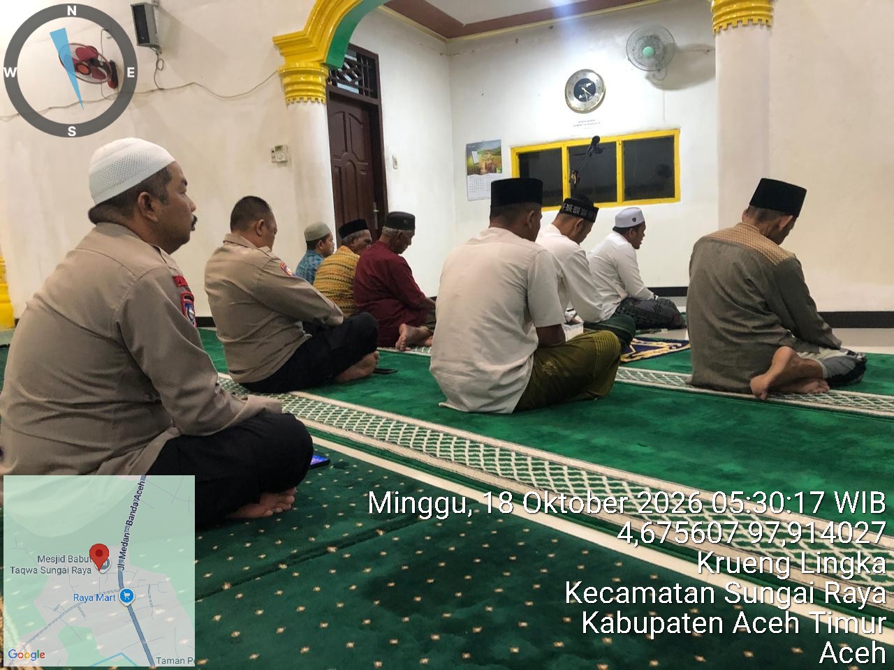 Polsek Sungai Raya Perkuat Kedekatan Dengan Masyarakat Melalui Sholat Subuh Berjamaah