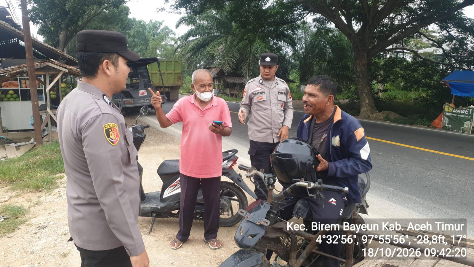 Polsek Birem Bayeun Tingkatkan Patroli Kamtibmas, Cegah Pencurian TBS Kelapa Sawit