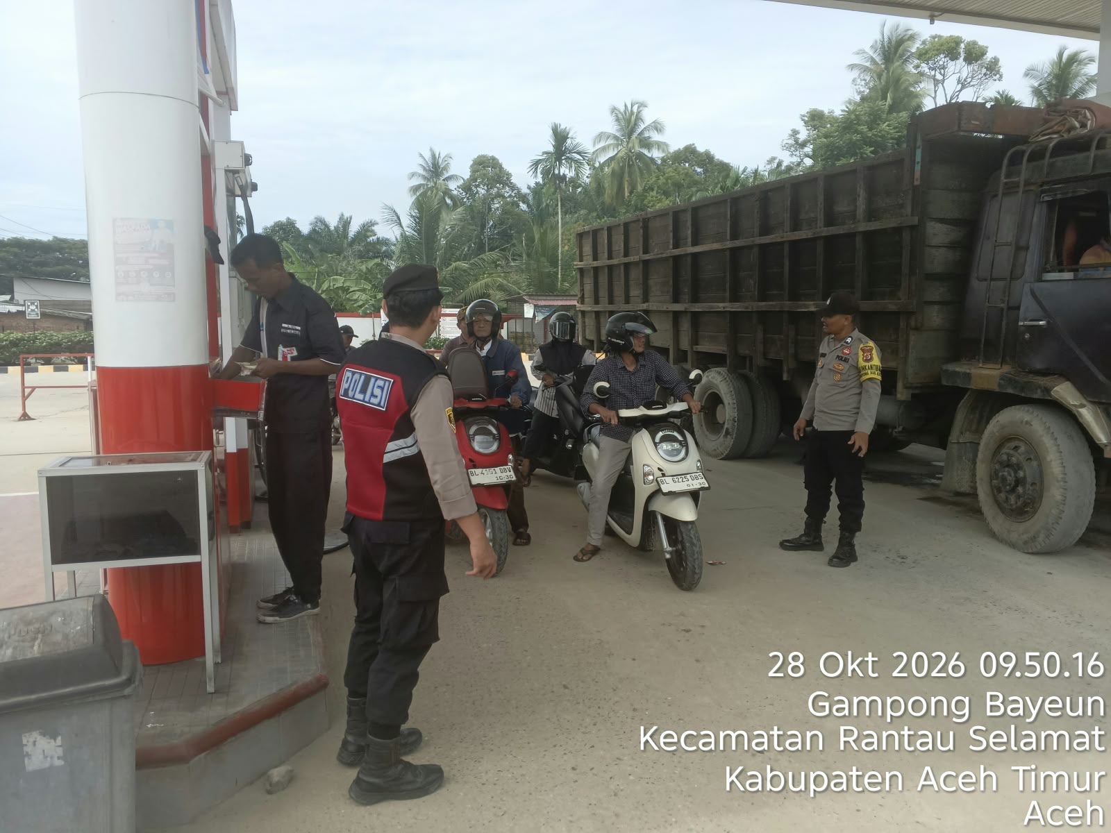 Polsek Rantau Selamat Intensifkan Patroli Dialogis Untuk Cegah Kriminalitas Dan Jaga Kamtibmas