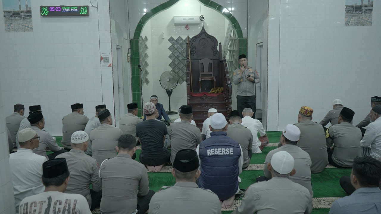 Subuh Penuh Makna di Langsa, Kapolres Hyrowo Turun Langsung Ajak Warga Jaga Kamtibmas